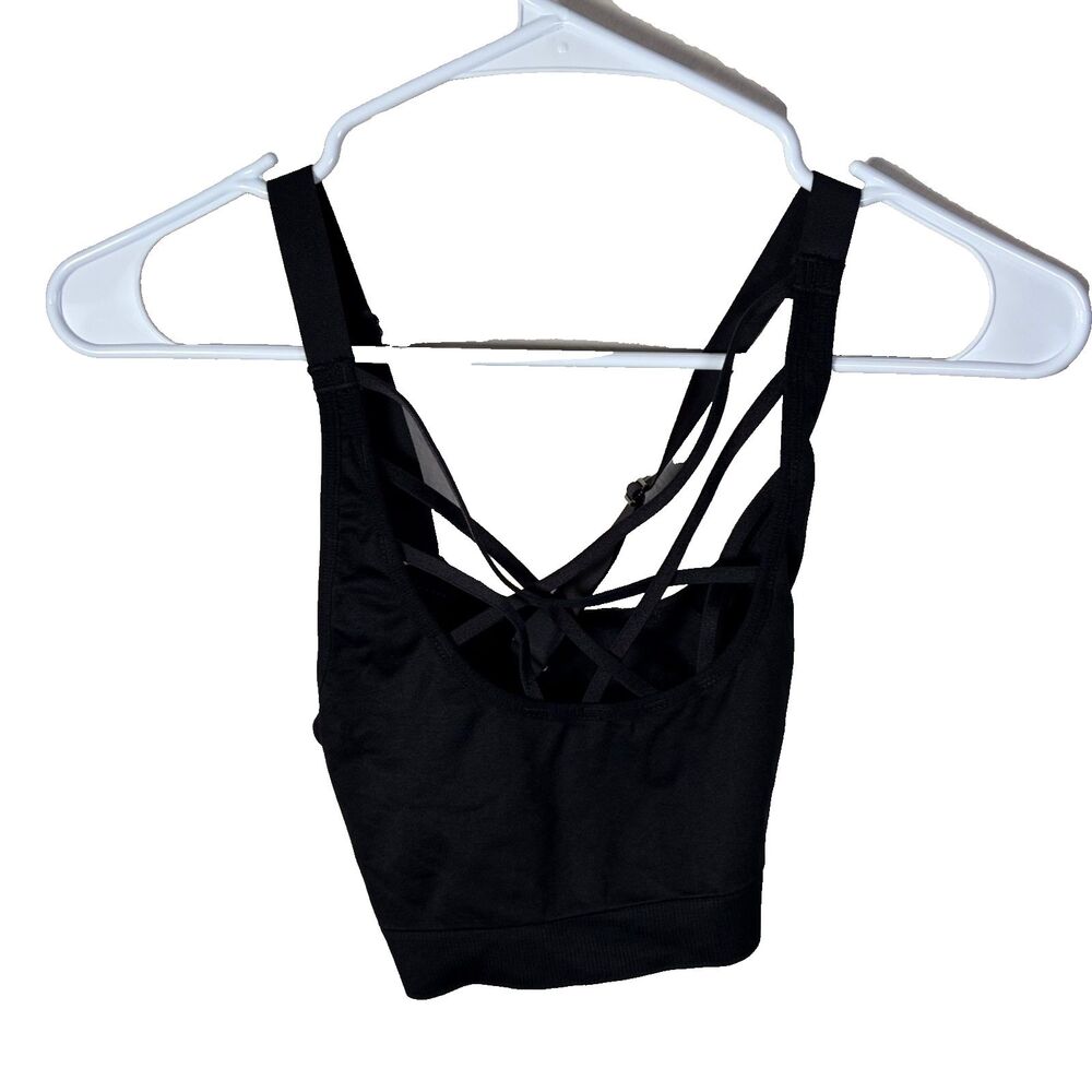Victoria Sport Women's Medium Black Strappy Round Neck Solid Athletic Active